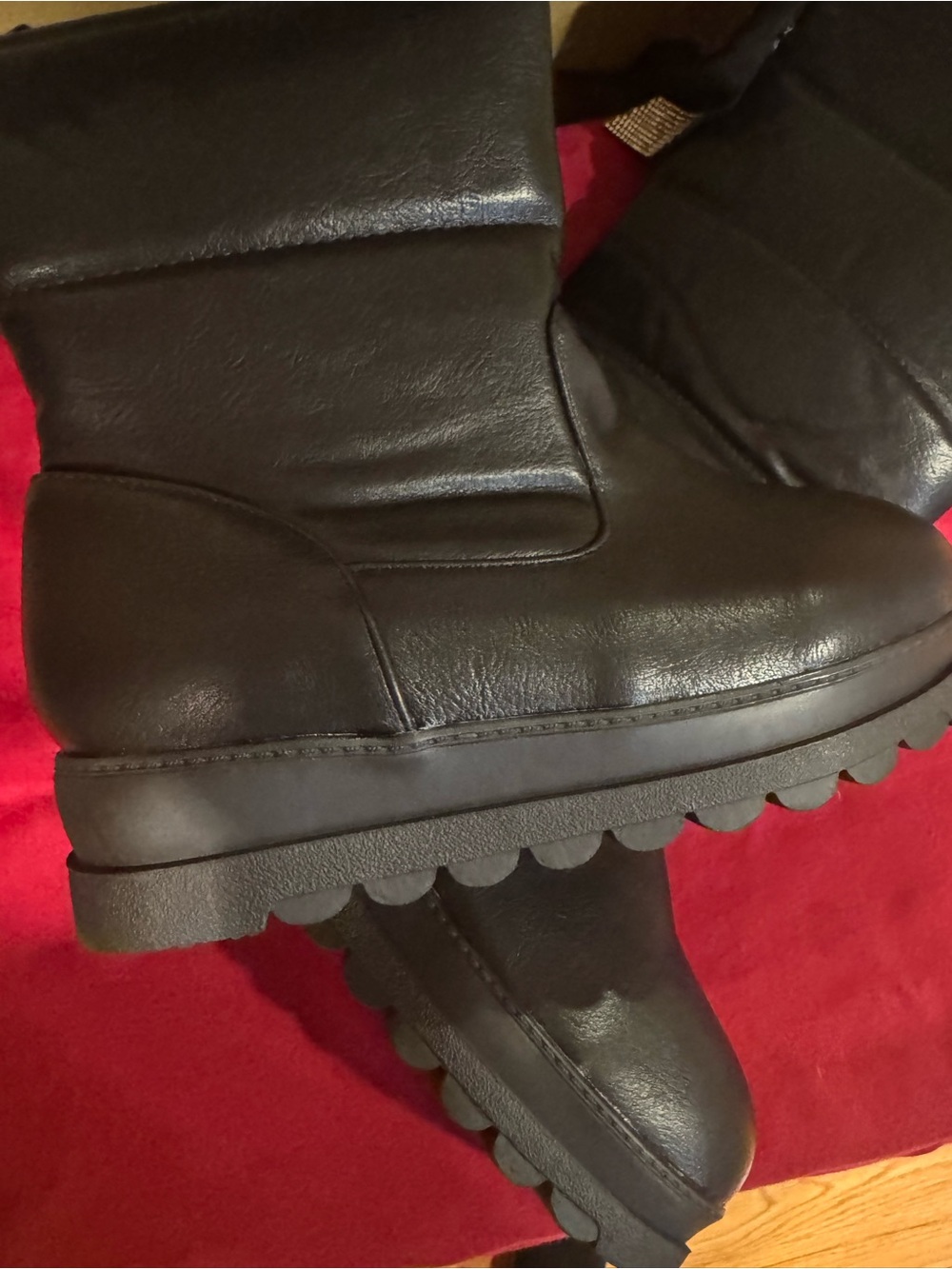 Women's Black Faux-Fur Lined Winter Boots - Picture 5 of 7
